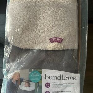 JJ Cole Bundleme Plush Liner in Cream and Brown